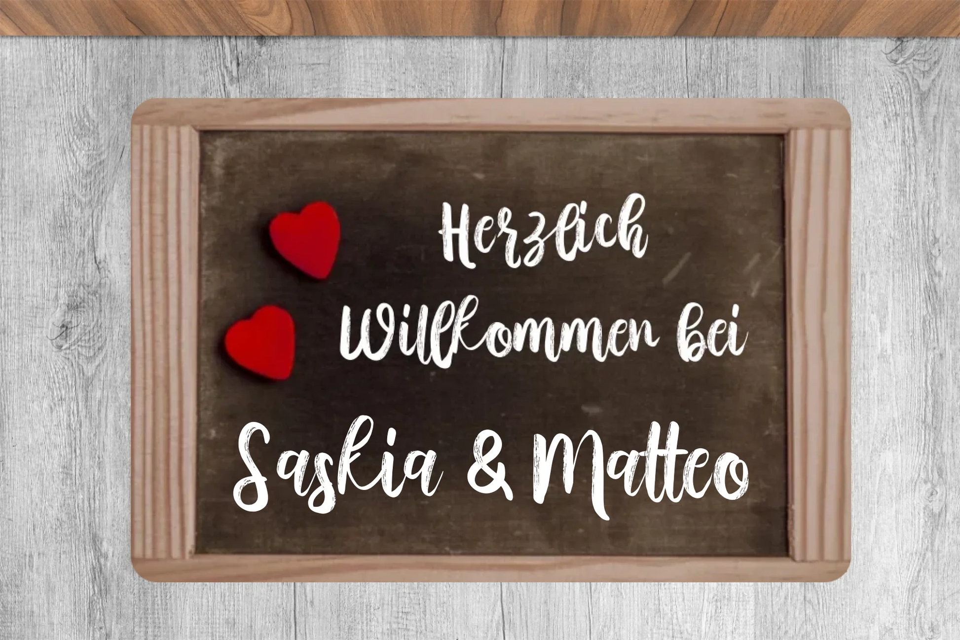 simple-mockup-of-a-doormat-outside-a-home-m19109