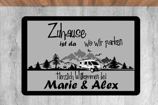 simple-mockup-of-a-doormat-outside-a-home-m19109