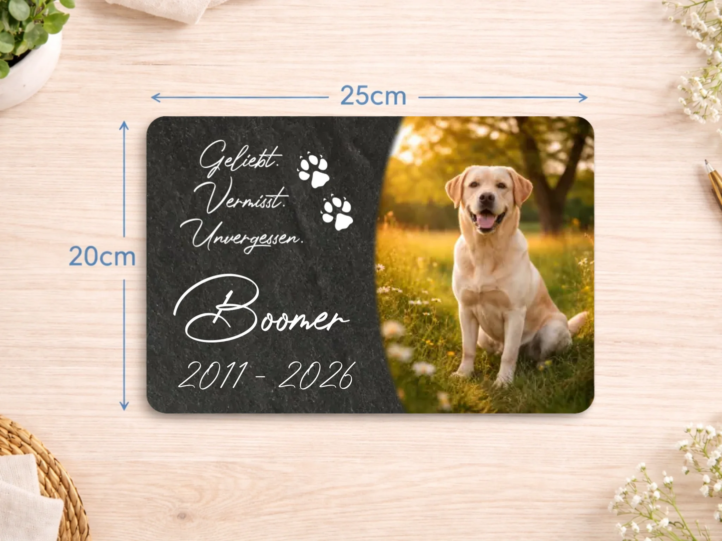 Personalisierte Schiefertafel Haustier | Tier - 20×30 cm – Gedenktafel mit eigenem Foto & Namen | Erinnerung „Geliebt. Vermisst. Unvergessen“